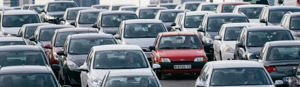 Indignación entre los miles de conductores que han tirado su coche sin etiqueta y ahora sí podrían circular