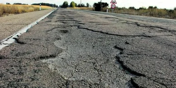 Dvuelta ofrece a los conductores un modelo de reclamación patrimonial por los daños causados por el lamentable estado de las carreteras