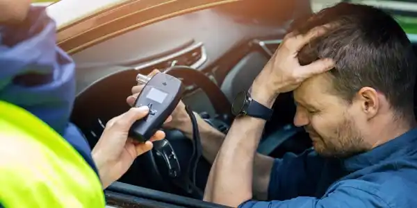 DGT quiere retirar el carnet a los conductores alcohólicos hasta que se rehabiliten